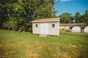 239 Locust Dr, Mineral Wells, WV 26150 - Photo 16