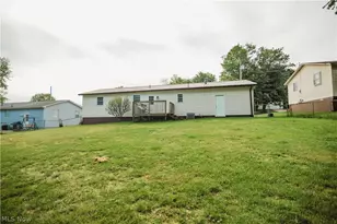 239 Locust Dr, Mineral Wells, WV 26150 - Photo 14