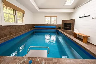 6325 Crossview Rd, Green Hills, OH 44131 - Photo 8