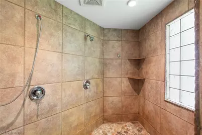 2252 Heston Drive, Lake Milton, OH 44429 - Photo 18