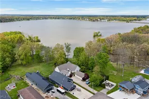 2252 Heston Dr, Lake Milton, OH 44429 - Photo 28