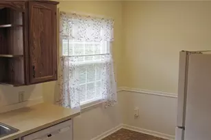 2346 26th St, Cuyahoga Falls, OH 44223 - Photo 4