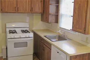 2346 26th St, Cuyahoga Falls, OH 44223 - Photo 2
