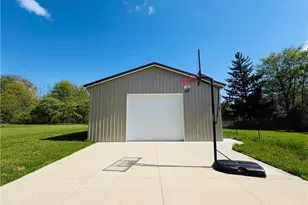2281 Weymouth Rd, Hinckley, OH 44233 - Photo 2