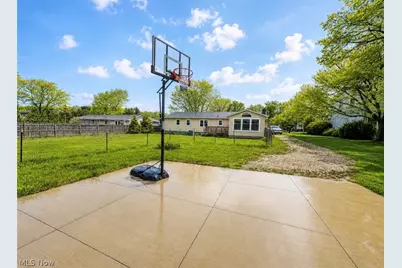 2281 Weymouth Road, Hinckley, OH 44233 - Photo 38