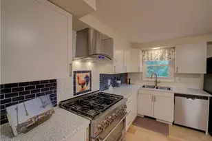 724 Strowbridge Dr, Huron, OH 44839 - Photo 8