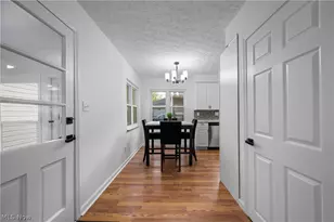 670 Davis St, Akron, OH 44310 - Photo 10