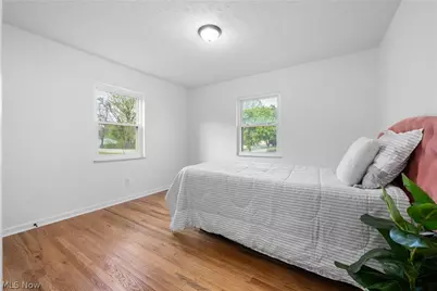 670 Davis Street, Akron, OH 44310 - Photo 16