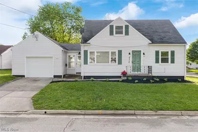 670 Davis Street, Akron, OH 44310 - Photo 2
