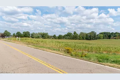 Crystal Lake Avenue NW, Canal Fulton, OH 44614 - Photo 2