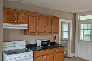 225 W Ohio Ave, Sebring, OH 44672 - Photo 6