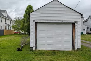 225 W Ohio Ave, Sebring, OH 44672 - Photo 18