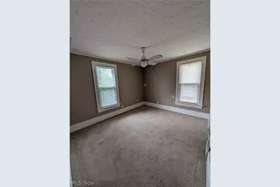 225 W Ohio Avenue, Sebring, OH 44672 - Photo 10