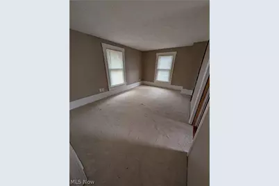 225 W Ohio Avenue, Sebring, OH 44672 - Photo 14