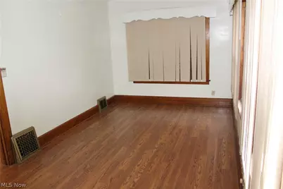 323 S Hazelwood Avenue, Youngstown, OH 44509 - Photo 16