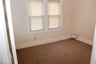 323 S Hazelwood Ave, Youngstown, OH 44509 - Photo 22