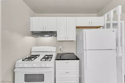 14205 Corridon Avenue, Maple Heights, OH 44137 - Photo 8