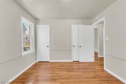 14205 Corridon Avenue, Maple Heights, OH 44137 - Photo 12