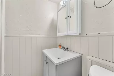 14205 Corridon Avenue, Maple Heights, OH 44137 - Photo 20