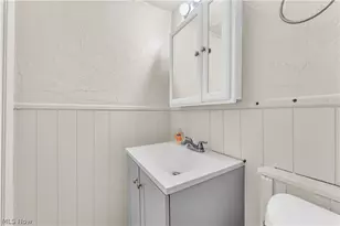 14205 Corridon Ave, Maple Heights, OH 44137 - Photo 20