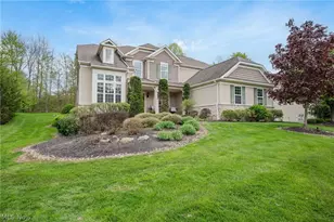 7695 Cottonwood Trail, Chagrin Falls, OH 44023 - Photo 46