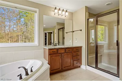 7695 Cottonwood Trail, Chagrin Falls, OH 44023 - Photo 32