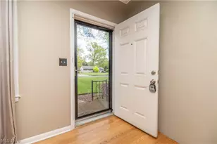 1656 Yolanda Dr, Youngstown, OH 44511 - Photo 6