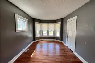 4385 W 50th St, Loveland, OH 44144 - Photo 4