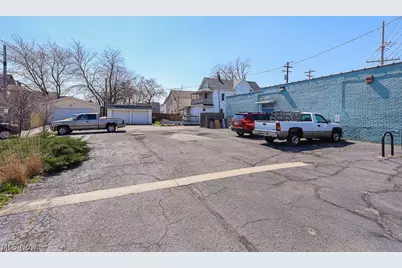 15602 Waterloo, Loveland, OH 44110 - Photo 6