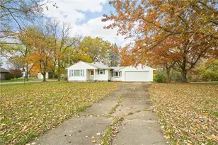 2941 Sweitzer Rd, Uniontown, OH 44685 - Photo 16