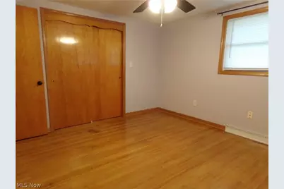 317 Wrexham Avenue SW, Massillon, OH 44646 - Photo 12