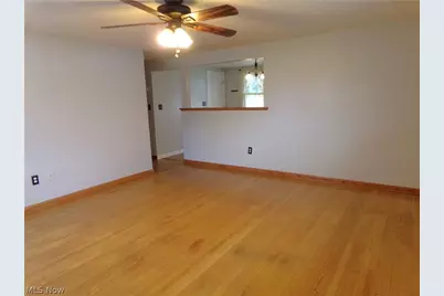 317 Wrexham Avenue SW, Massillon, OH 44646 - Photo 10