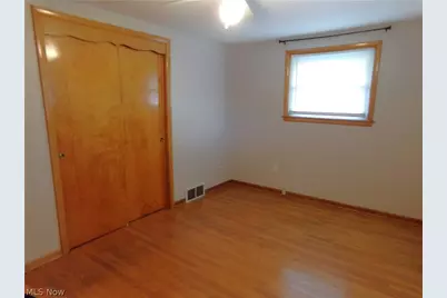 317 Wrexham Avenue SW, Massillon, OH 44646 - Photo 14