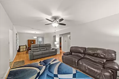 27840 Lincoln Road, Bay Village, OH 44140 - Photo 16