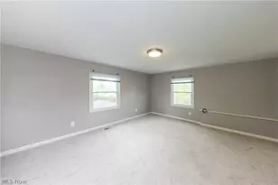1241 Sunset Rd, Mayfield Heights, OH 44124 - Photo 32