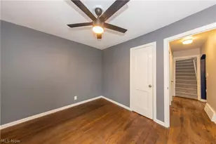 1241 Sunset Rd, Mayfield Heights, OH 44124 - Photo 24