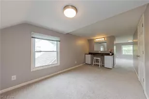 1241 Sunset Rd, Mayfield Heights, OH 44124 - Photo 28