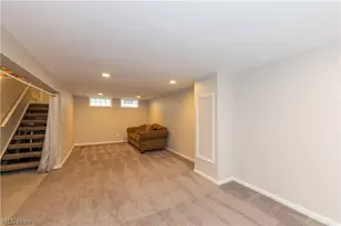 1241 Sunset Rd, Mayfield Heights, OH 44124 - Photo 38