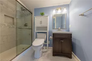 1241 Sunset Rd, Mayfield Heights, OH 44124 - Photo 36