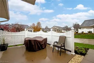 344 Woodbury Cir, Dalton, OH 44618 - Photo 2