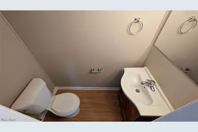 11 Trenton Square #T-36, Euclid, OH 44143 - Photo 12