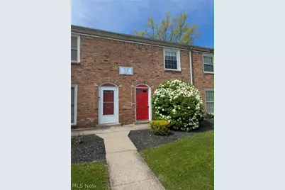 11 Trenton Square #T-36, Euclid, OH 44143 - Photo 2