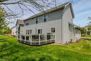 10266 Wildflower Way, Grandview Heights, OH 44147 - Photo 38