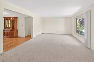 7704 Cecelia Dr, Parma, OH 44134 - Photo 2