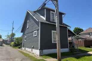 128 W 8th St, Uhrichsville, OH 44683 - Photo 18