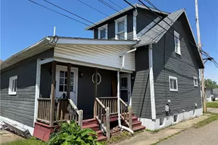 128 W 8th St, Uhrichsville, OH 44683 - Photo 2