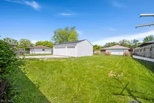 322 Windsor Dr, Elyria, OH 44035 - Photo 26