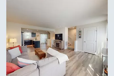 787 Pine Spring Drive, Painesville Twp, OH 44077 - Photo 8