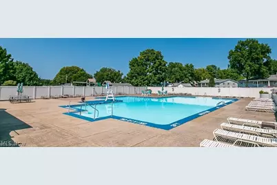 4 Meadowlawn #4, Mentor, OH 44060 - Photo 4