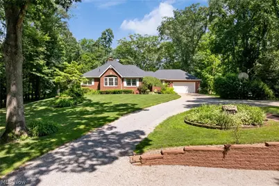 10400 Stoneacre Street NW, Canal Fulton, OH 44614 - Photo 2